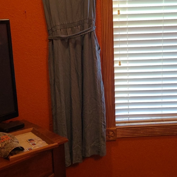 Romper - Picture 2 of 2